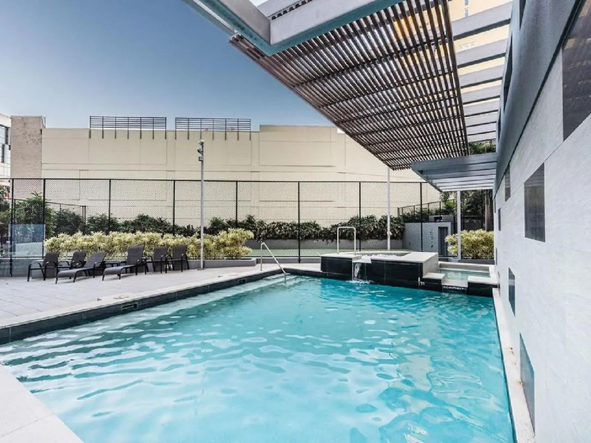 Amazing River View - 3 Bedroom Apartment - Brisbane Cbd - Netflix - Fast Wifi - Carpark